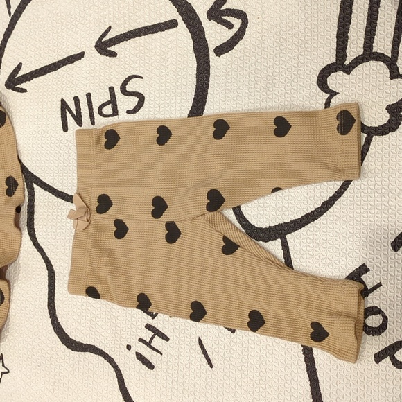 Baby Gap 100% organic cotton 3M-6M - Picture 2 of 4